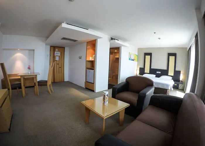 Gold Orchid Hotel 4*